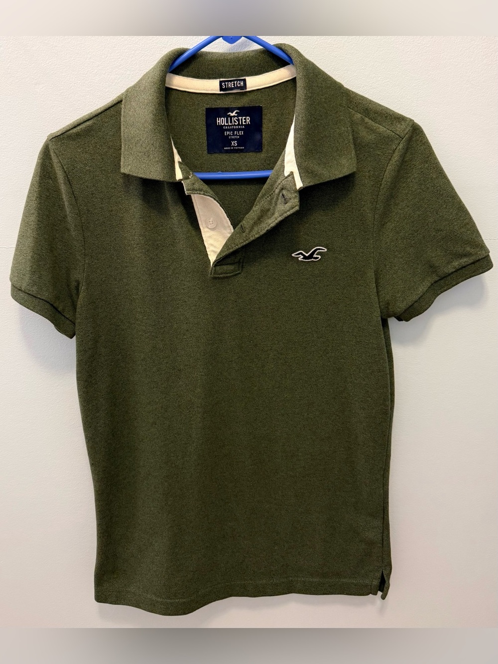 Hollister Olive Green Short-Sleeve Polo with Contrast Trim